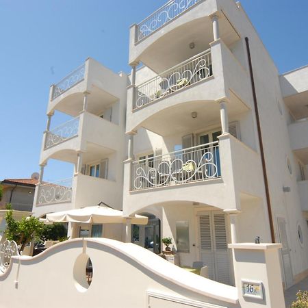 Residence Costa Smeralda Гроттаммаре Екстер'єр фото