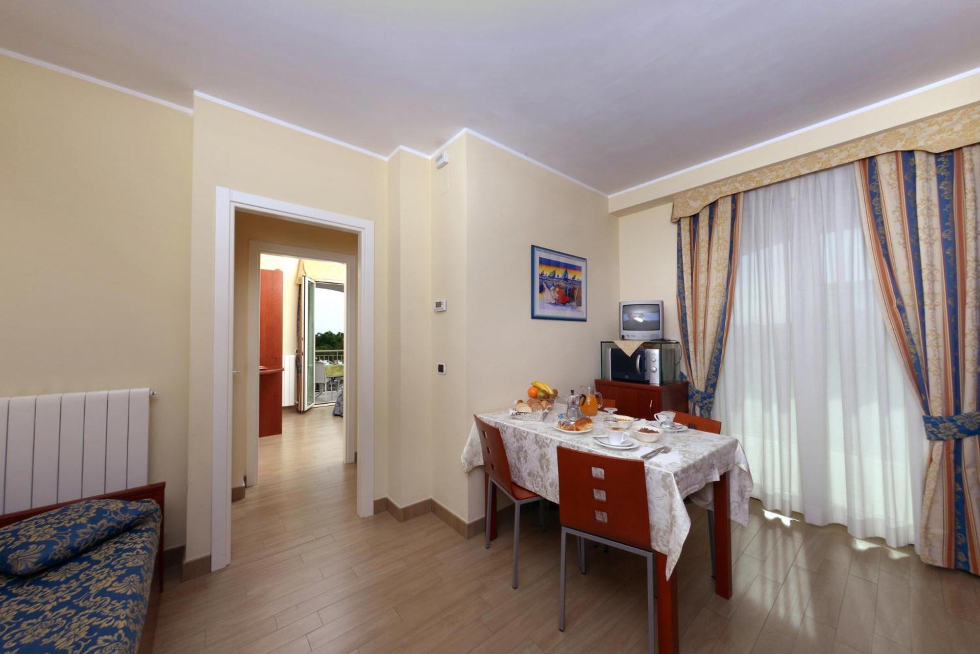Residence Costa Smeralda Гроттаммаре Екстер'єр фото